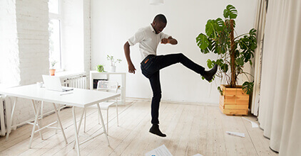 درباره نیک ای ام اس - متفاوت و متمایز